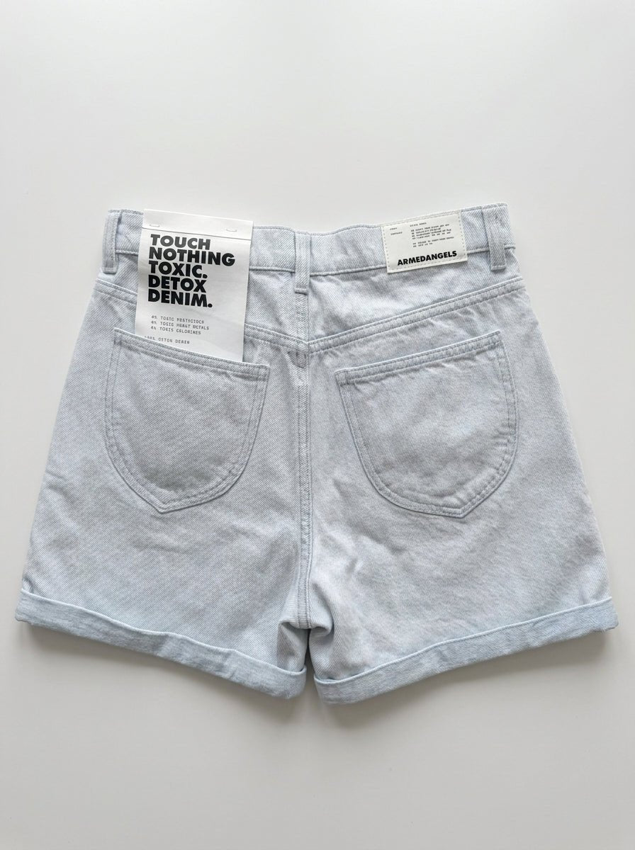 Short bleu clair Armedangels taille 28 Seconde main CoClo Femmes