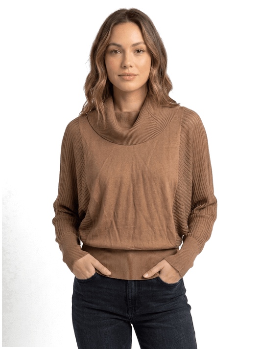 Pull beige fonce taille 38 Dona Dura Seconde main CoClo Femmes