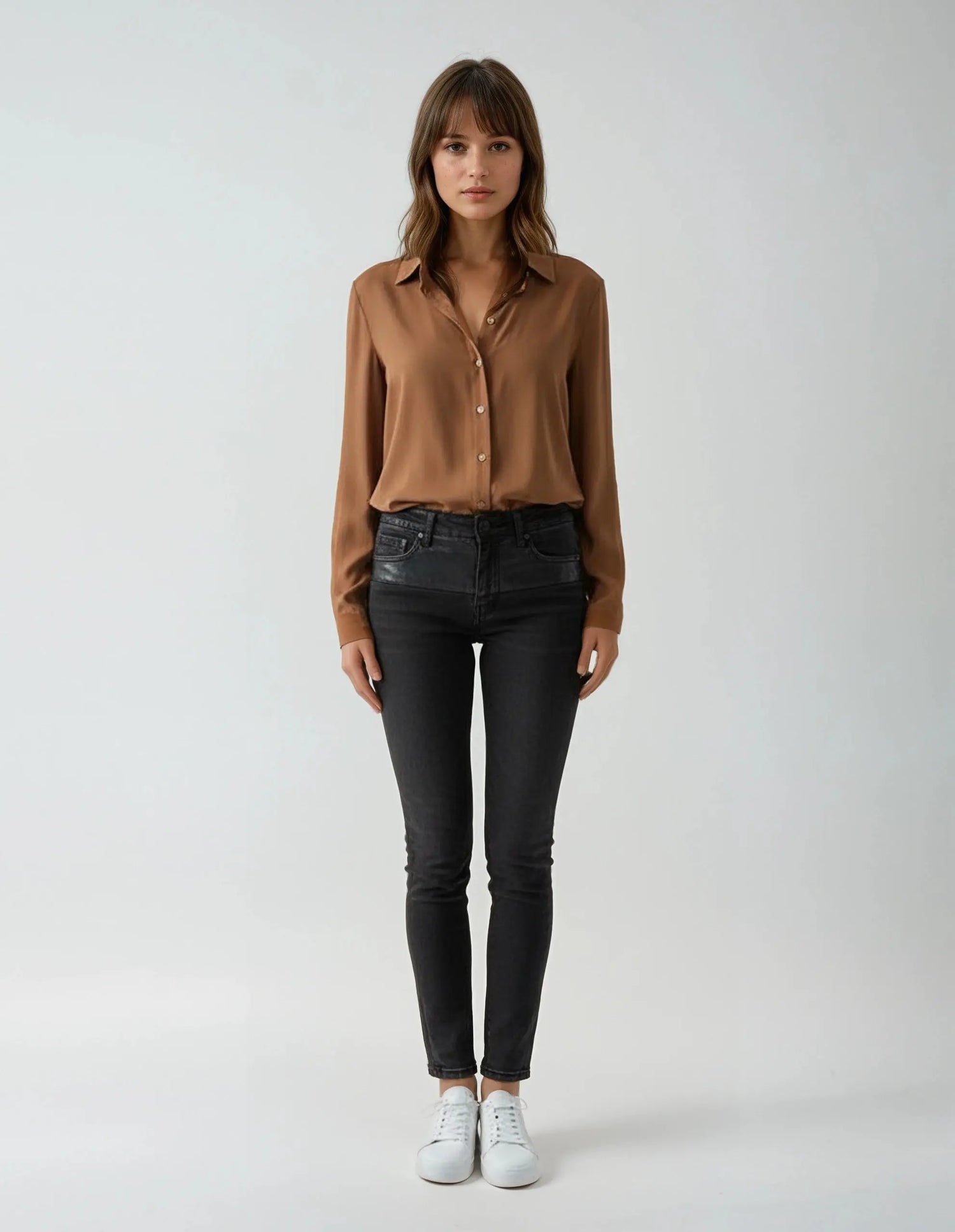 Chemise marron - Taille 34 Yaya
seconde main