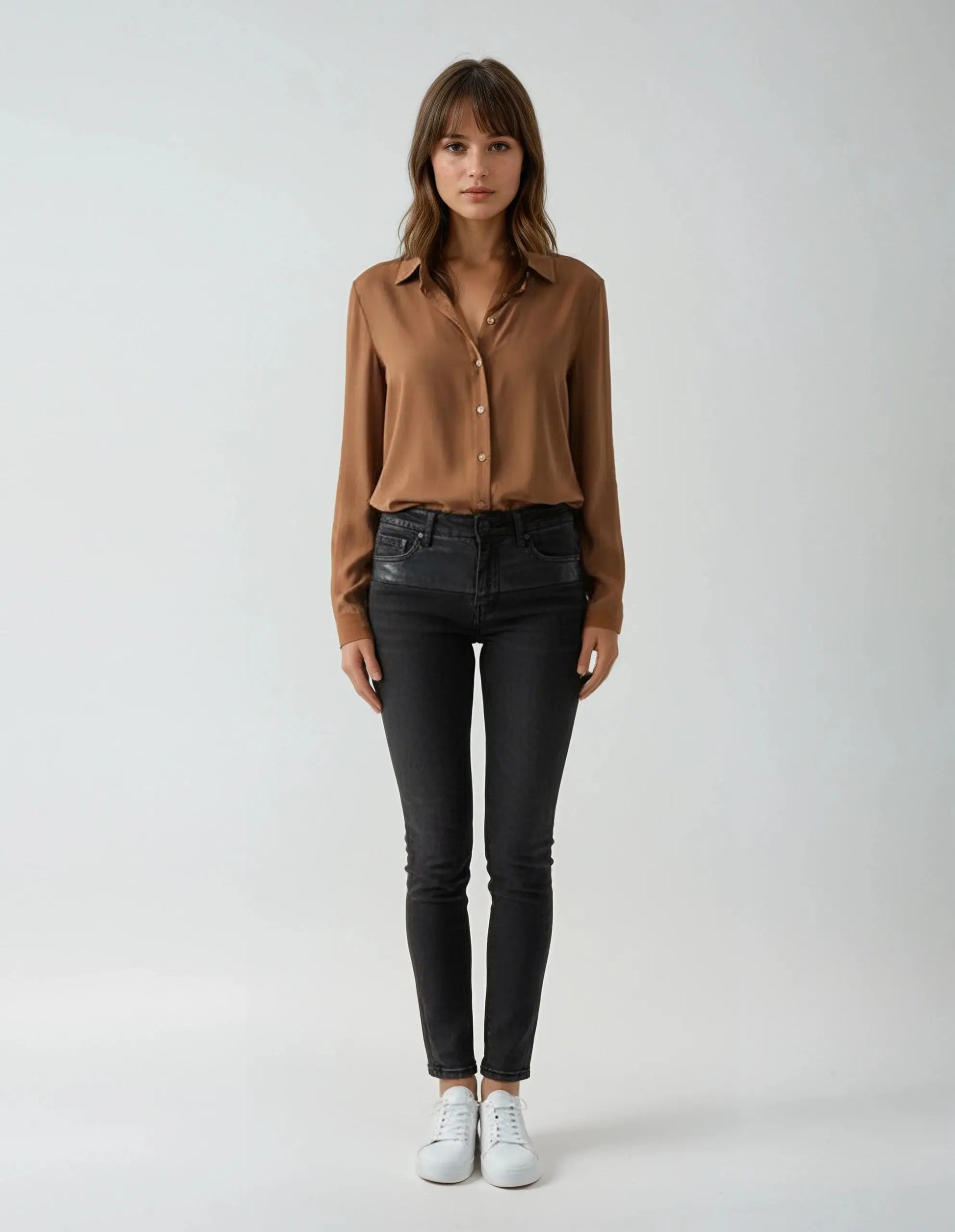 Chemise marron - Taille 34 Yaya
seconde main