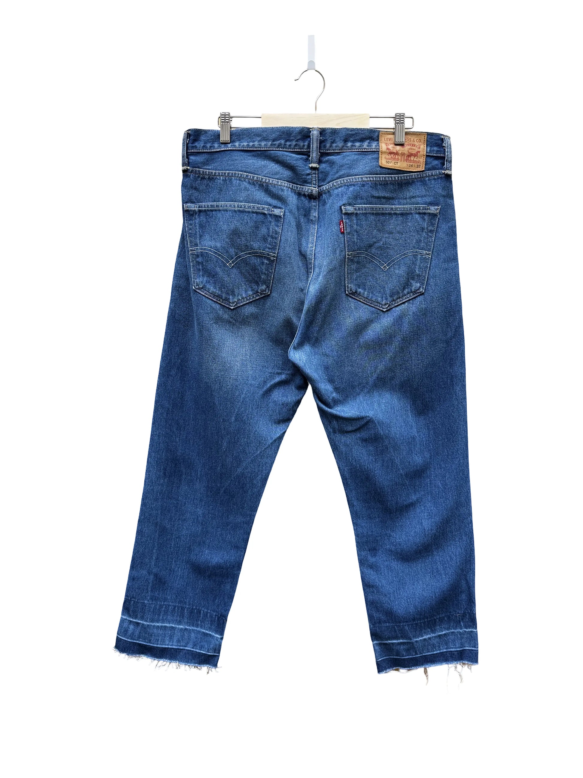 Jean flare taille 32/34 Levis seconde main femme